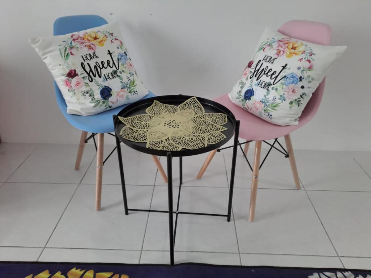 Impiana Homestay Near Putrajaya, Cyberjaya, Musliem Only,Wifi,Netflix カンパング・デンキル エクステリア 写真